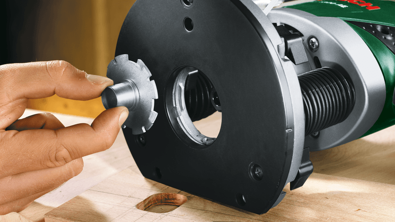 BOSCH-POF 1400 ACE ROUTER